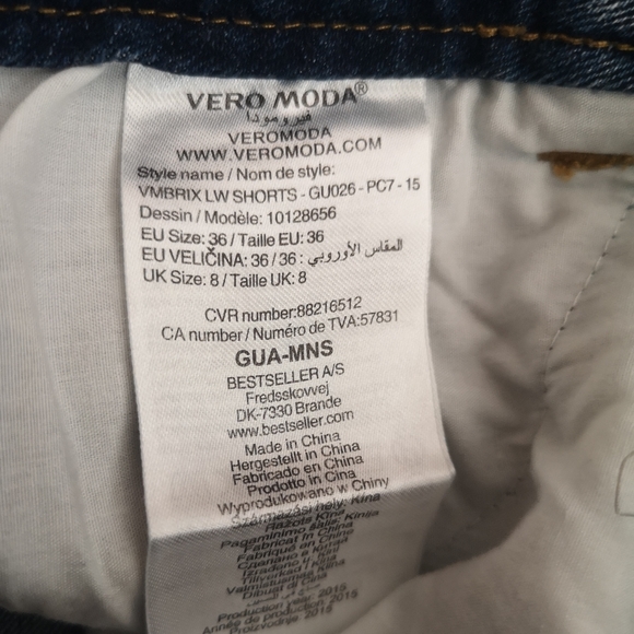 VERO MODA Mid-Rise Denim Jean Shorts for Summer - Picture 5 of 6